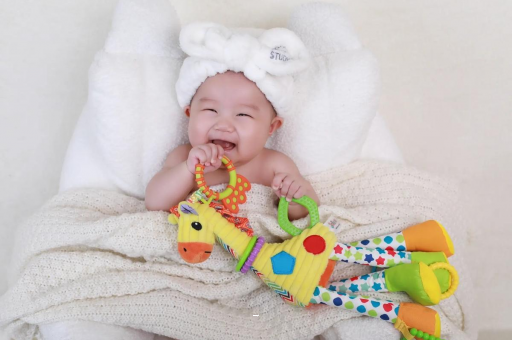 临清宝宝眼眶发红